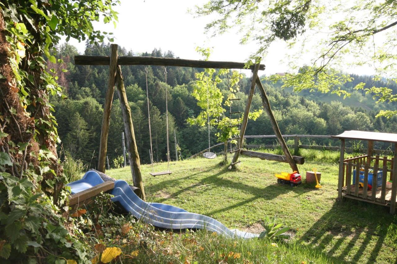 Ferienhaus Am Herbsthof Leutschach Exteriör bild
