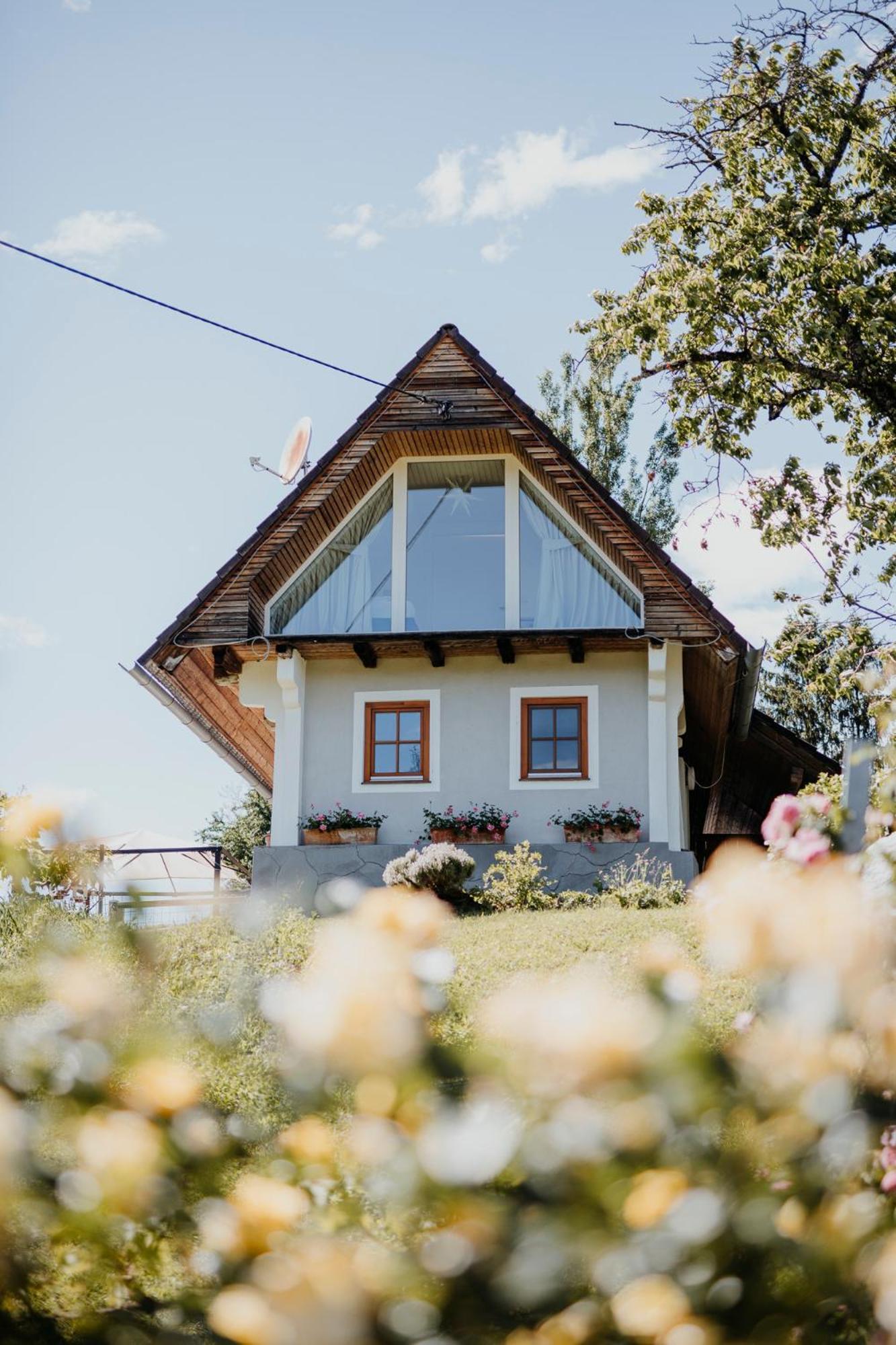Ferienhaus Am Herbsthof Leutschach Exteriör bild
